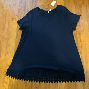 Est.1946 Size 18–20 navy blue top with embroidery detail at the bottom.